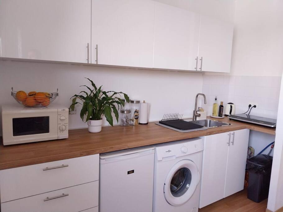 Cosy Studio + Parking Gratuit Apartment Marseille